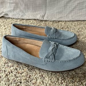 Bionic baby blue size 8 suede loafer